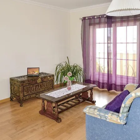 بيت للعطل Five-bedroom Holiday In Miragaia